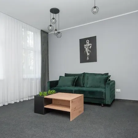 Zabrska 45 *
