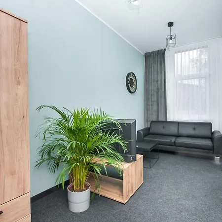 Bed & Breakfast Zabrska 45 *