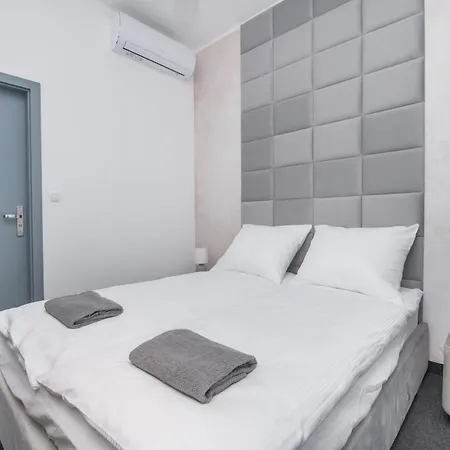 Bed & Breakfast Zabrska 45