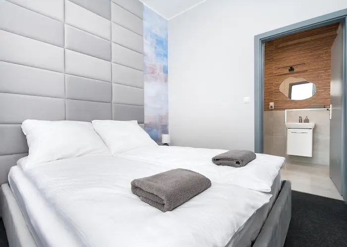 Zabrska 45 Bed & Breakfast 4*