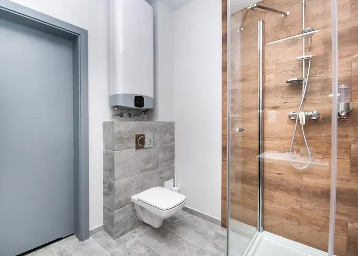 Zabrska 45 4* Gliwice