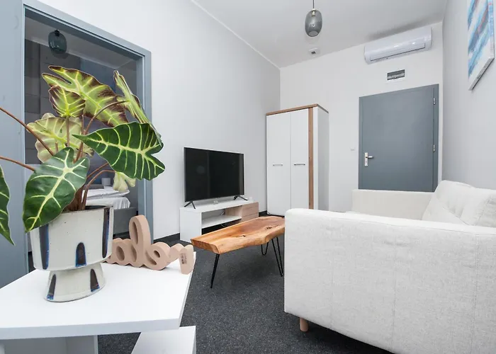 Bed & Breakfast Zabrska 45 4*