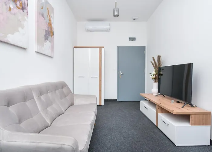 Zabrska 45 4* Gliwice